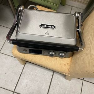 Delilinghi gril. Rarely used